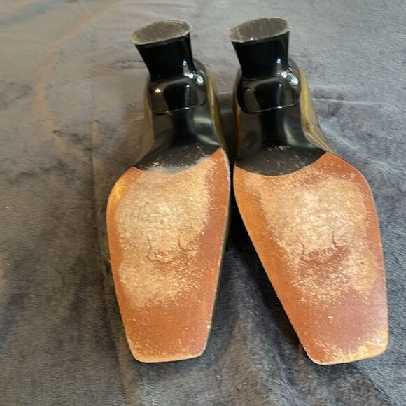 Stuart Weitzman Square Toe Metallic Gold Pumps - Picture 6 of 7